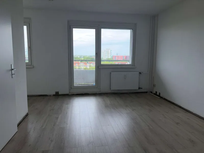 Gemütliche Singlewohnung mit Balkon und guter Verkehrsanbindung! — photo 1